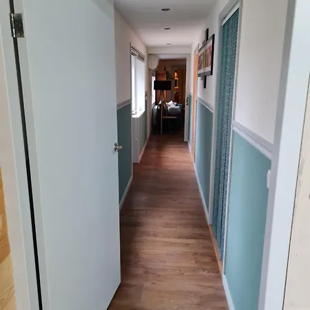 Apartment Secondhandrose Sprang