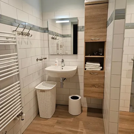 Lejlighed Secondhandrose Sprang