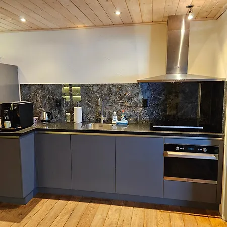 Secondhandrose * Sprang