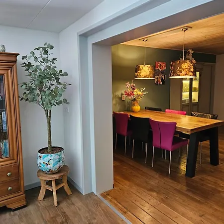 Apartment Secondhandrose Sprang