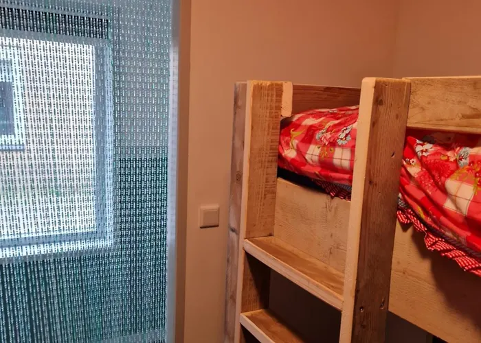 Διαμέρισμα Secondhandrose Sprang