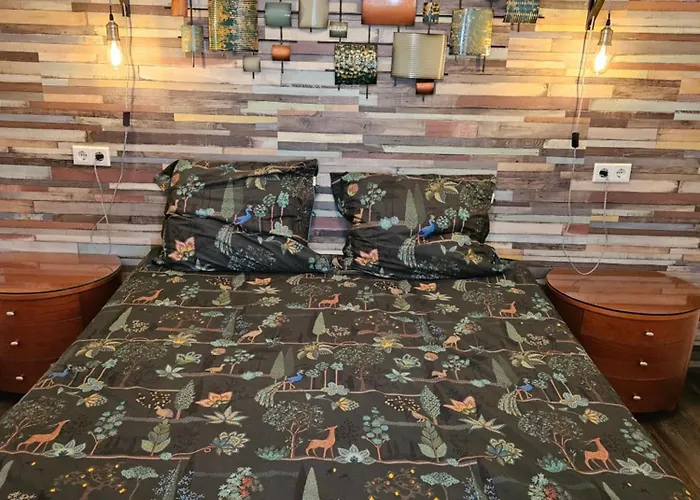 Secondhandrose Sprang